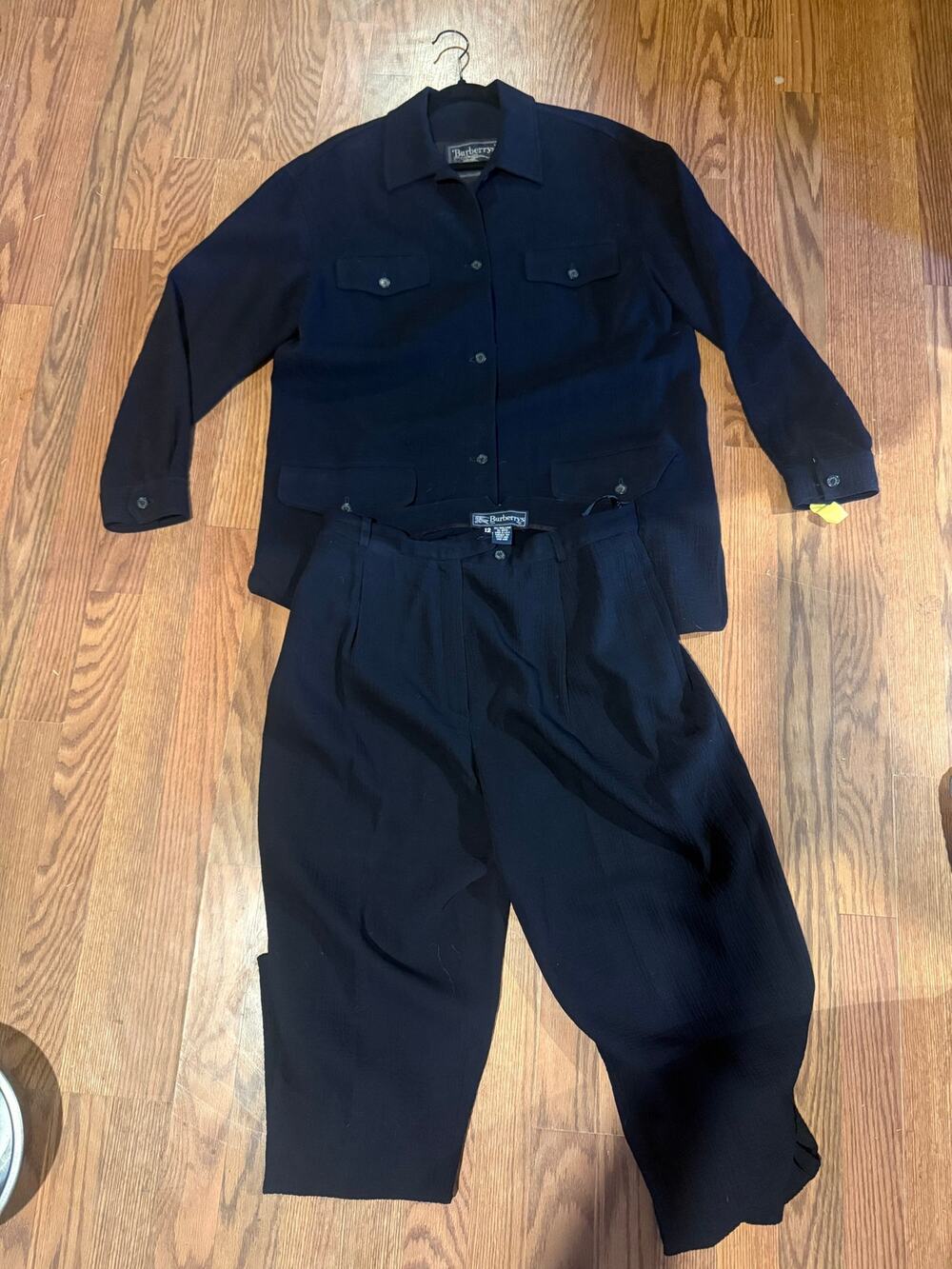 80s women's Burberrys wool crepe 2-piece pant suit size 12